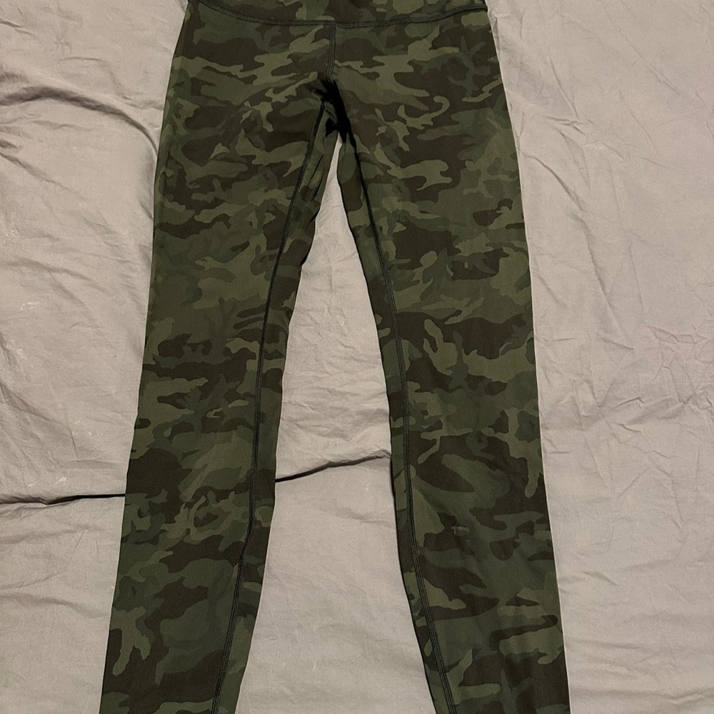 Lululemon Athletica Green Camouflage Leggings